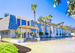 Comfort Inn & Suites Hotel Circle Seaworld Area