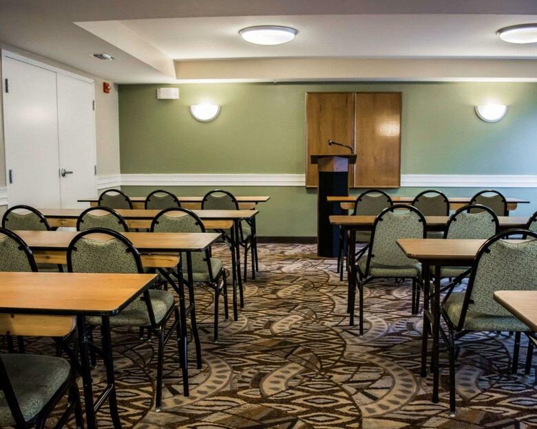 Hotel Quality Inn & Suites