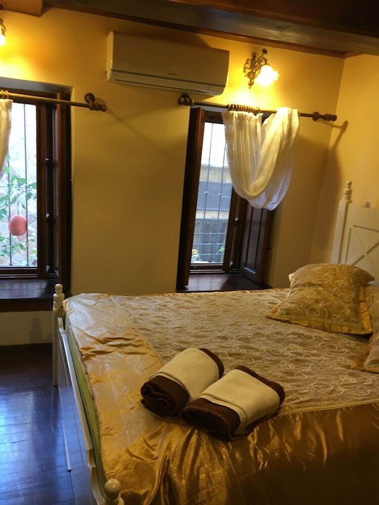 Hostal Papazin Konagi