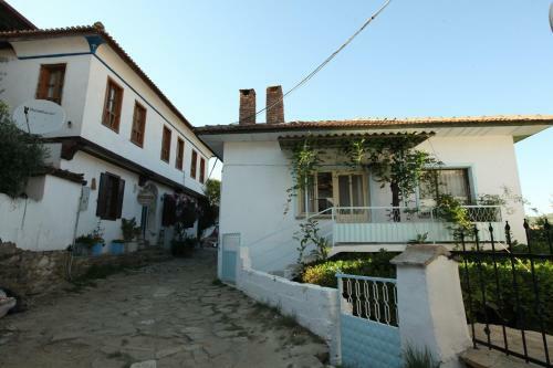 Bed & Breakfast Wisteria Guest House
