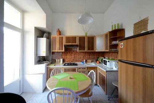 Apartment Opera 5 Rooms