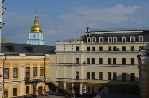 Apartamento Kiev Lodging