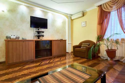 Home Hotel Apartments On Kontraktova Ploshcha