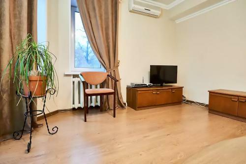 Home Hotel Apartments On Kontraktova Ploshcha