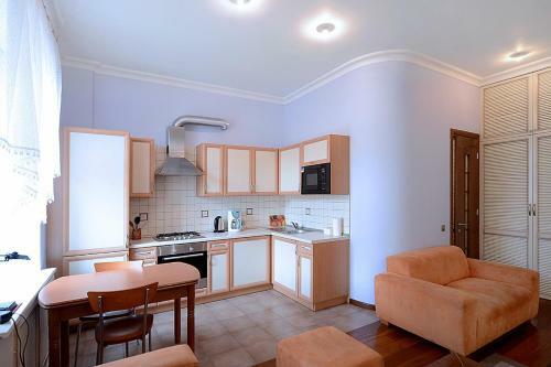 Apartment On 4 Liuteranska