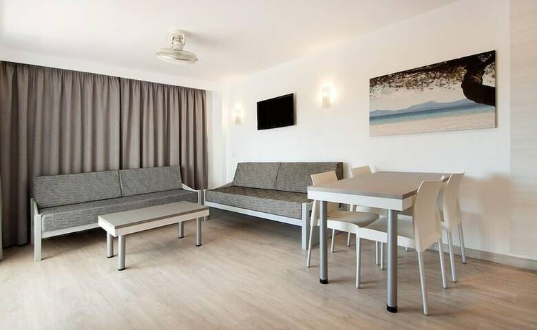Apartamentos Sol Y Vera