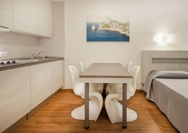 Apartamentos Sol Y Vera