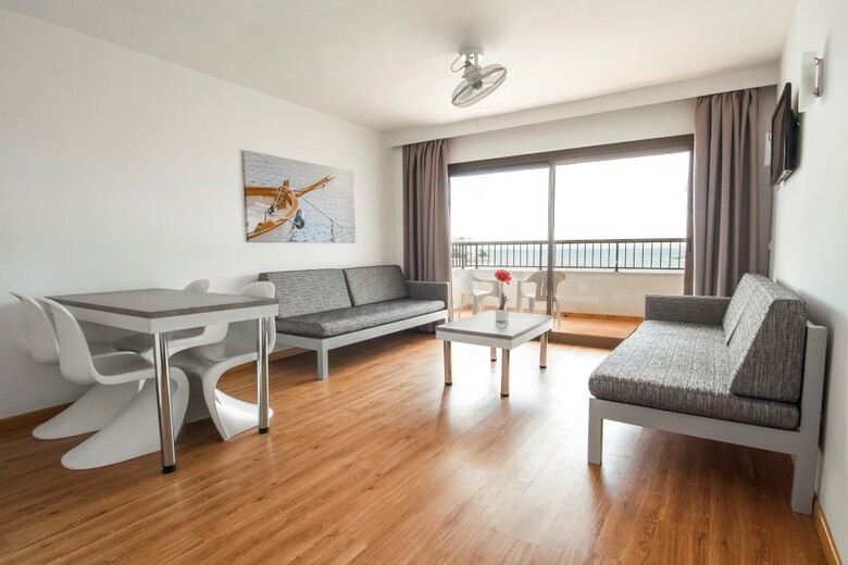 Apartamentos Sol Y Vera