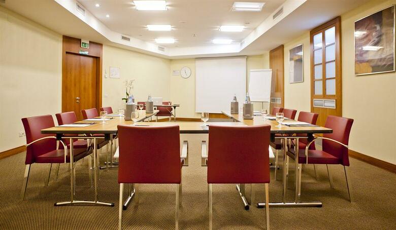 Hotel Holiday Inn Milan Garibaldi Station