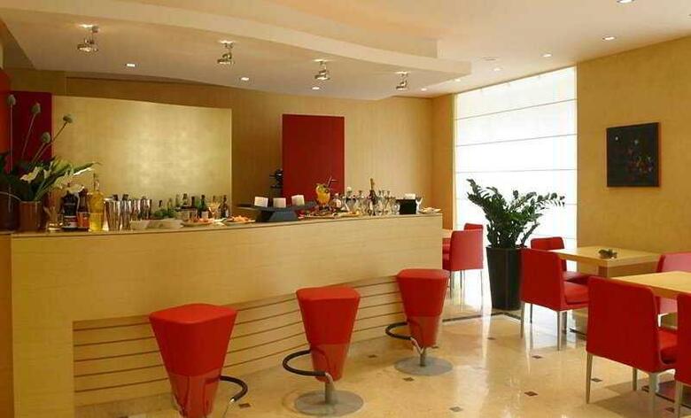 Hotel Holiday Inn Milan Garibaldi Station