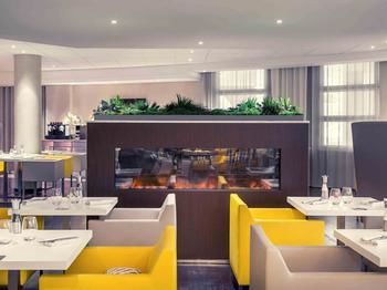 Hotel Mercure Massy