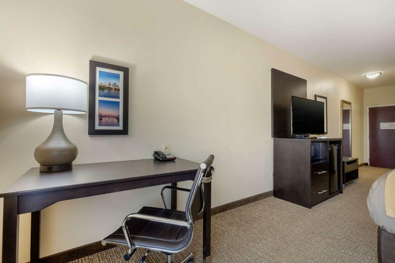 Hotel Comfort Inn And Suites (little Rock)