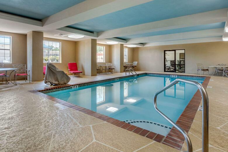 Hotel Comfort Inn And Suites (little Rock)