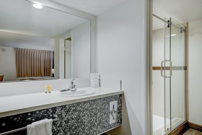 Thunderbird Boutique Hotel