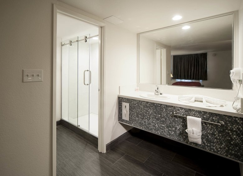 Thunderbird Boutique Hotel