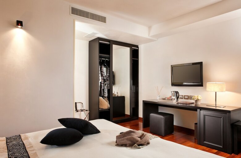 Al Tezzon Hotel