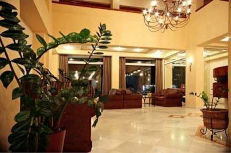 Arkadi Hotel