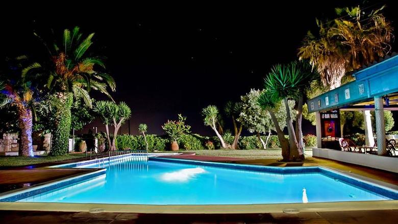 Hotel Classic Studios And Apartments
