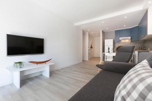 Vista Roses Mar - Apartamento Con Piscina