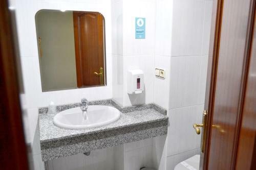 Hotel Hostal Alda Puerta Coru�a