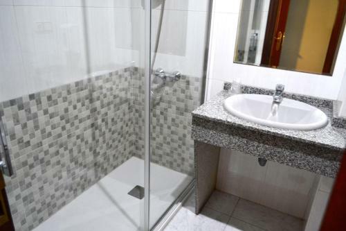 Hotel Hostal Alda Puerta Coru�a
