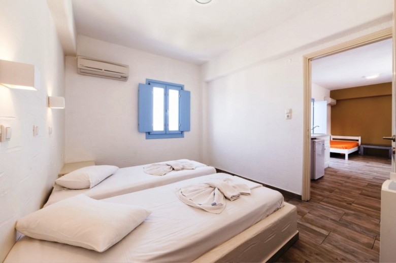 Stratos Studios & Apartments