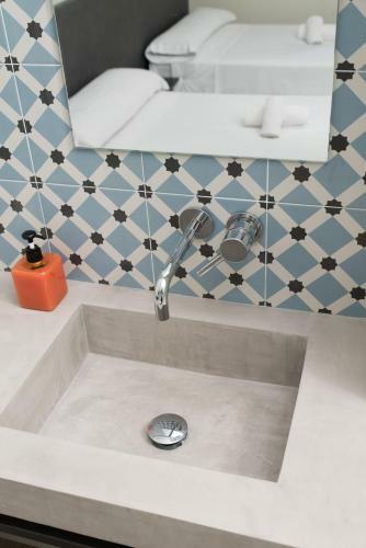 Hostal Central Station Valencia Hostel
