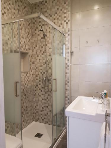 Las Atarazanas - Design Hostal