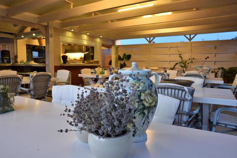 Golden Bay Hotel