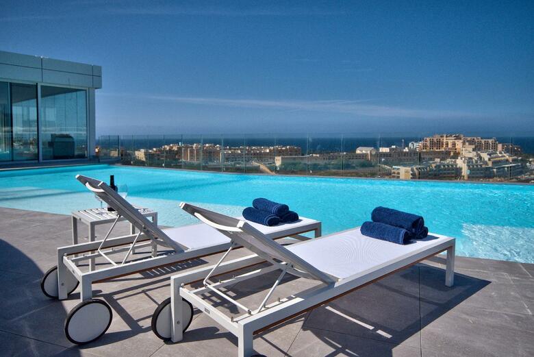 Baystreet Hotel