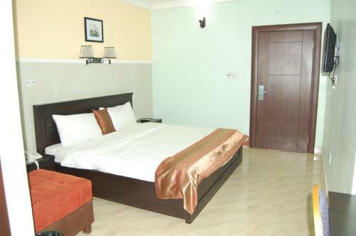 Grand Capital Hotel