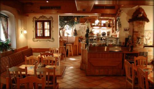 Posada Gasthof Zum Kirchenwirt