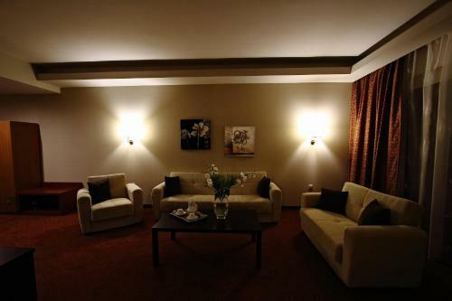 Siris Hotel