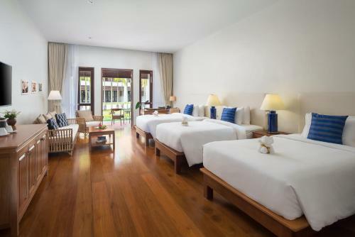 Hotel Le Menara Khao Lak Beachfront Villa & Resort