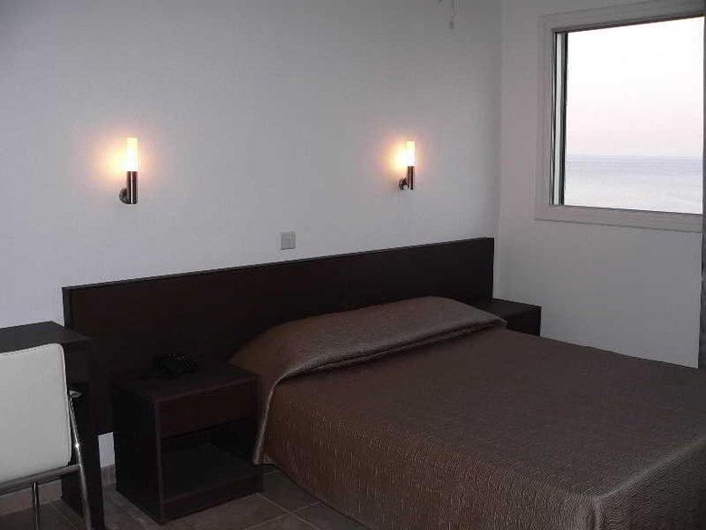 Hotel Apartments Costantiana Beach