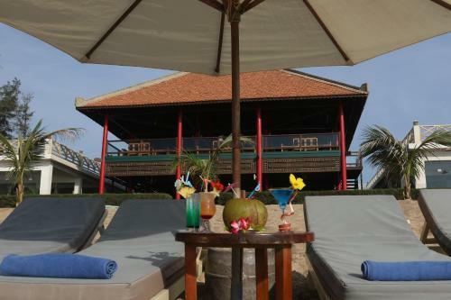 Hotel Full Moon Village