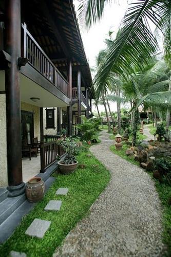 Hotel Lotus Village Resort