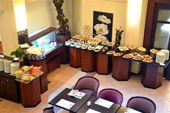 Hotel Golden Tulip Serenada