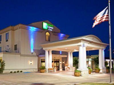 Holiday Inn Express Hotel & Suites College Station