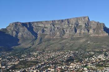 Hotel Cresta Grande Cape Town