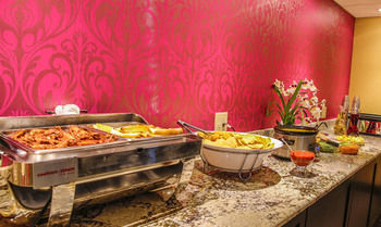 Hotel Hampton Inn Dallas-north-i-35e At Walnut Hill Tx