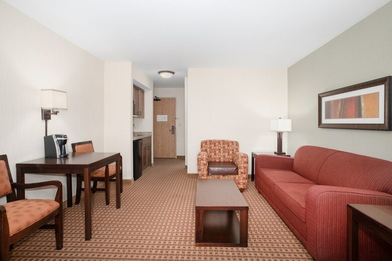 Holiday Inn Express Hotel & Suites Gillette