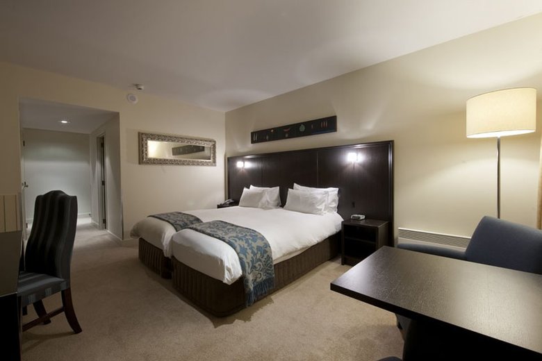 Hotel S/circle Southern Cross