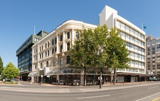 Hotel S/circle Southern Cross
