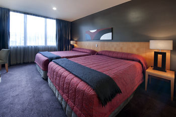 Hotel S/circle Southern Cross