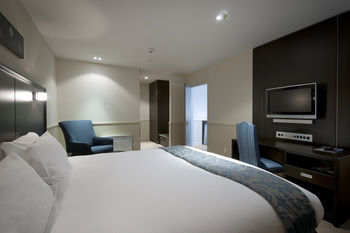 Hotel S/circle Southern Cross