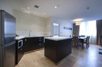 Hotel S/circle Southern Cross