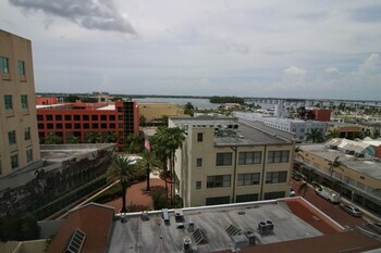 Hotel Indigo Fort Myers River District