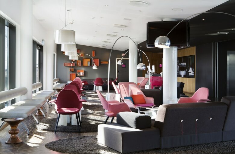 Comfort Hotel Runway