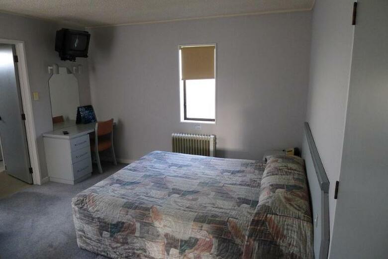 Hotel The Village Inn